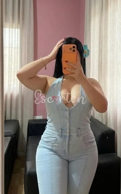 Escort Clara