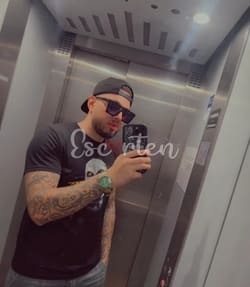 Escort Andrei
